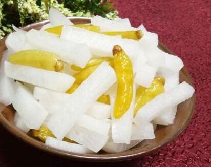 开胃下饭的腌萝卜酸甜辣爽做法简单又方便