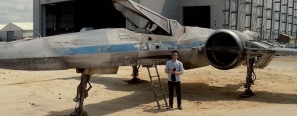 《星战7》1:1道具曝光千年鹰现真容回归