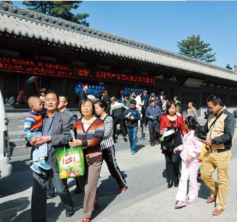 “世界旅游日”华严寺善化寺两景区迎客上万
