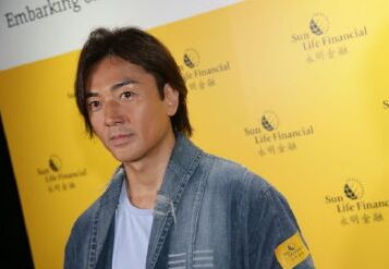 郑伊健相隔六年再开个唱 称肯定不邀太太上台