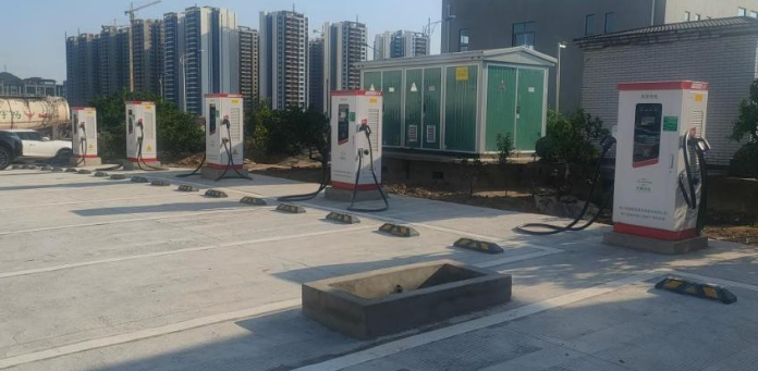 江苏易泊车与四川同源科技共同推进城市“停车+充电”一体化运营服务