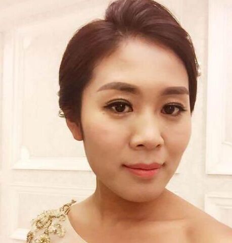 王宝强美女经纪人背景曝光