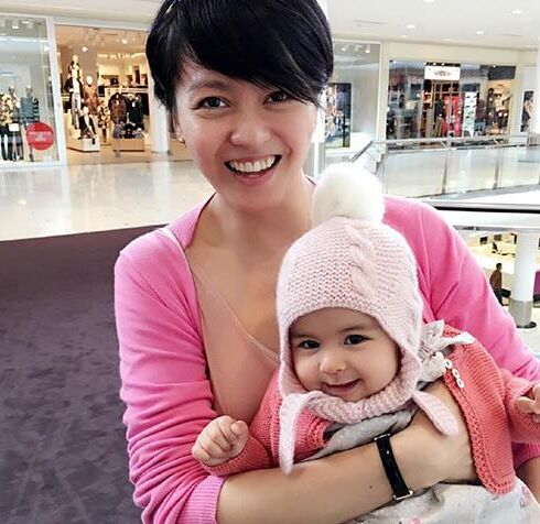 梁咏琪晒女儿近照 混血Sofia小脸圆嘟嘟超萌