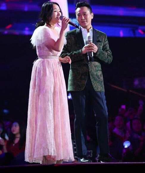 杨钰莹喜爱参加真人秀称可以看到自己弱点