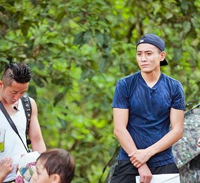刘烨力撑胡军句句是金微博卖萌约酒引围观