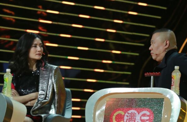 《喜剧狂》爆女神专辑 谢娜扬言火拼郭德纲