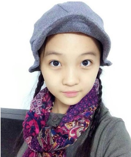 阳光清纯高一女生：林妙可罕见“私照”曝光