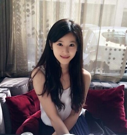 奶茶妹妹否认11月大婚：翘课嫁人也是醉了