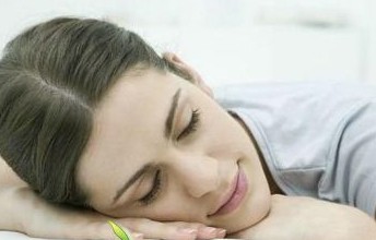 现代生活节奏快 六个妙招快速缓解你的疲劳
